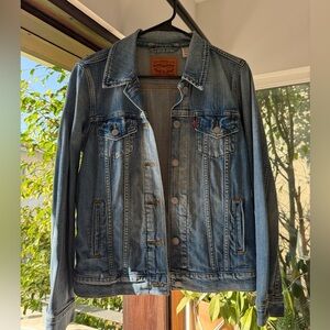 Levi Strauss Denim Jacket 99% Cotton
